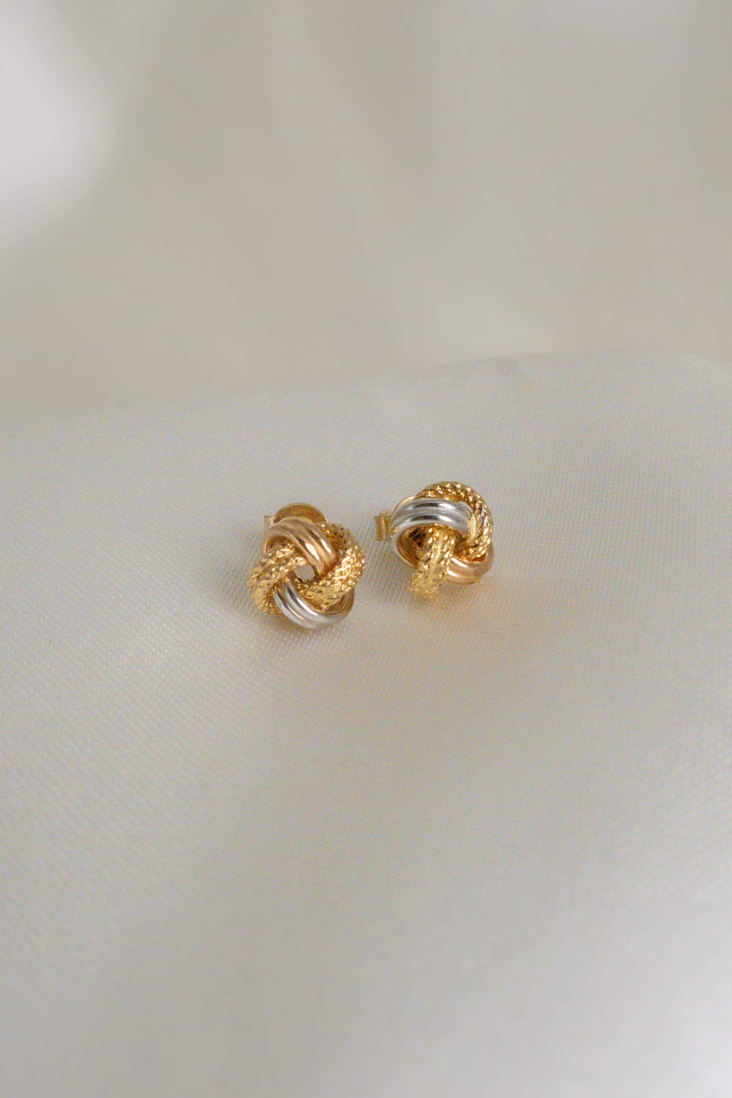 18K Gold Tri-color Knot Earring